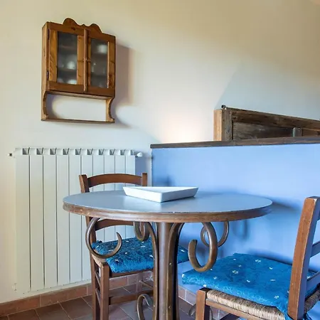 Gelsomina- La Valentina Farm stay *